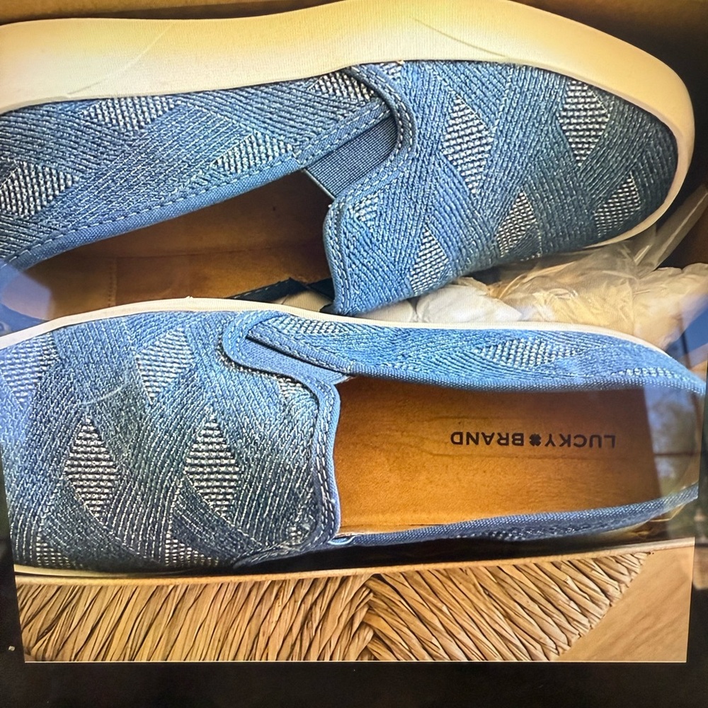 BRAND NEW IN BOX SIZE 8 DENIM LUCKY BRAND GIMMONY